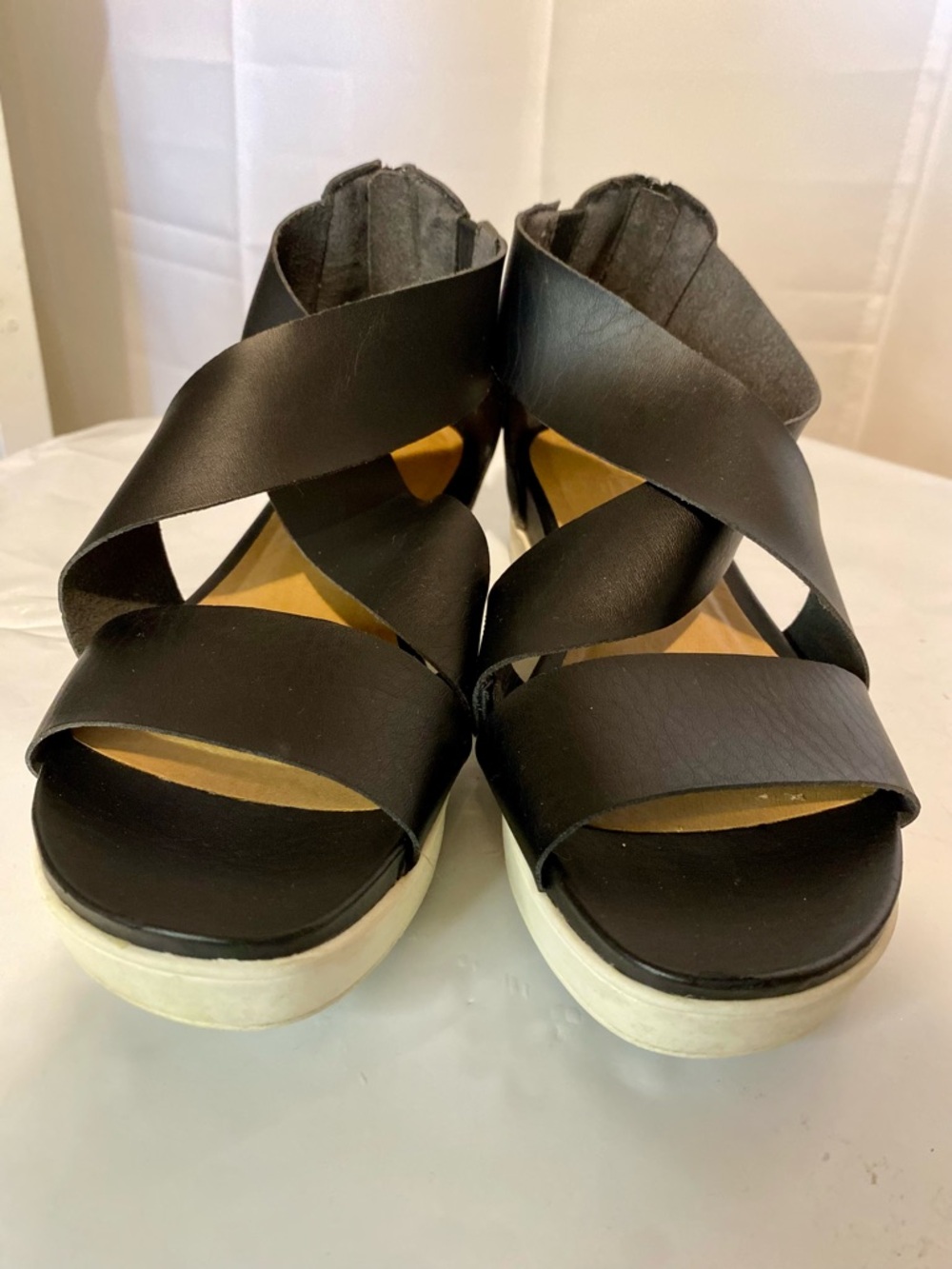 Universal Thread Black Crisscross Platform Sandals